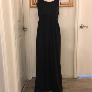 Bee Uniq Ruched Maxi Dress